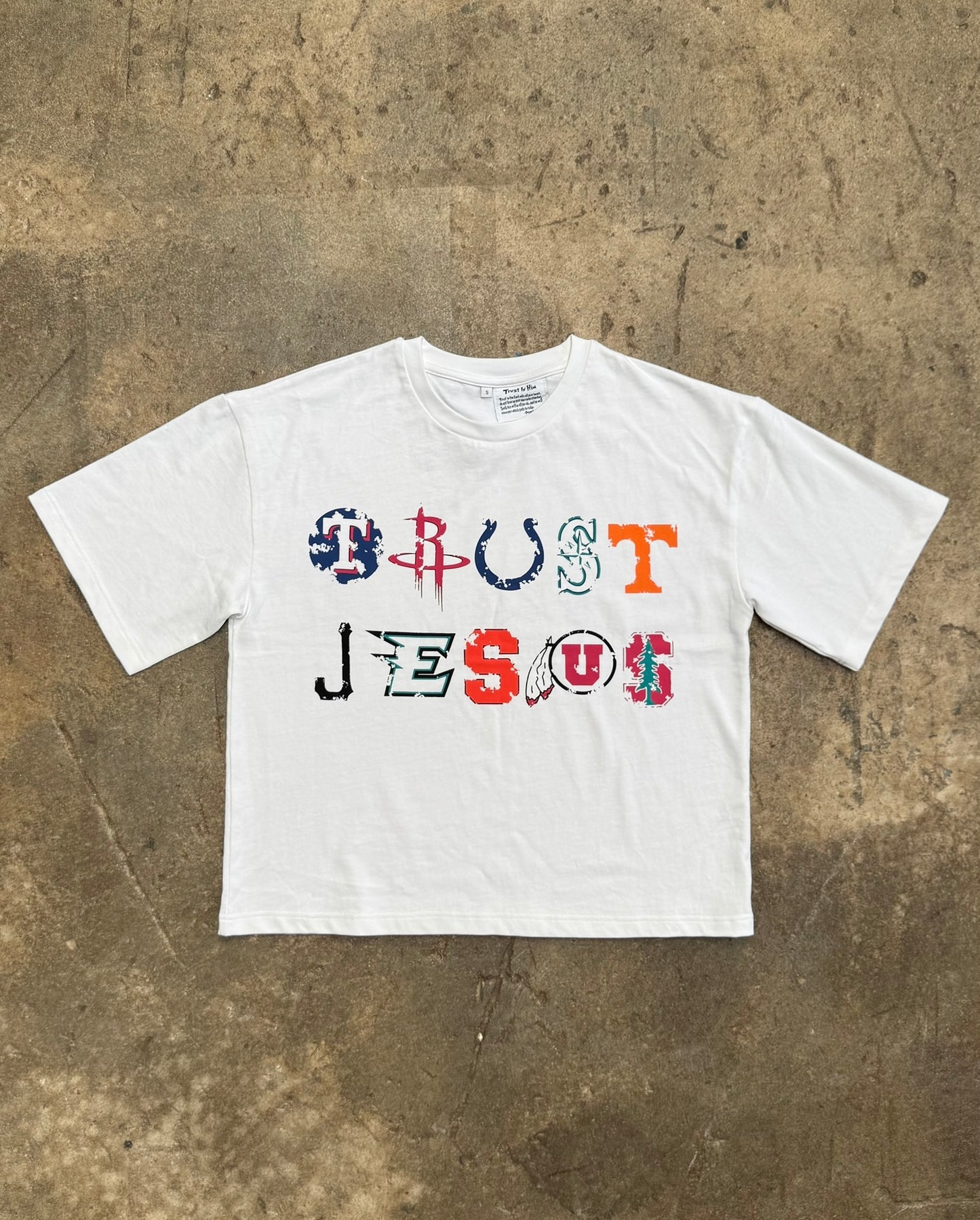 TRUST JESUS TEE